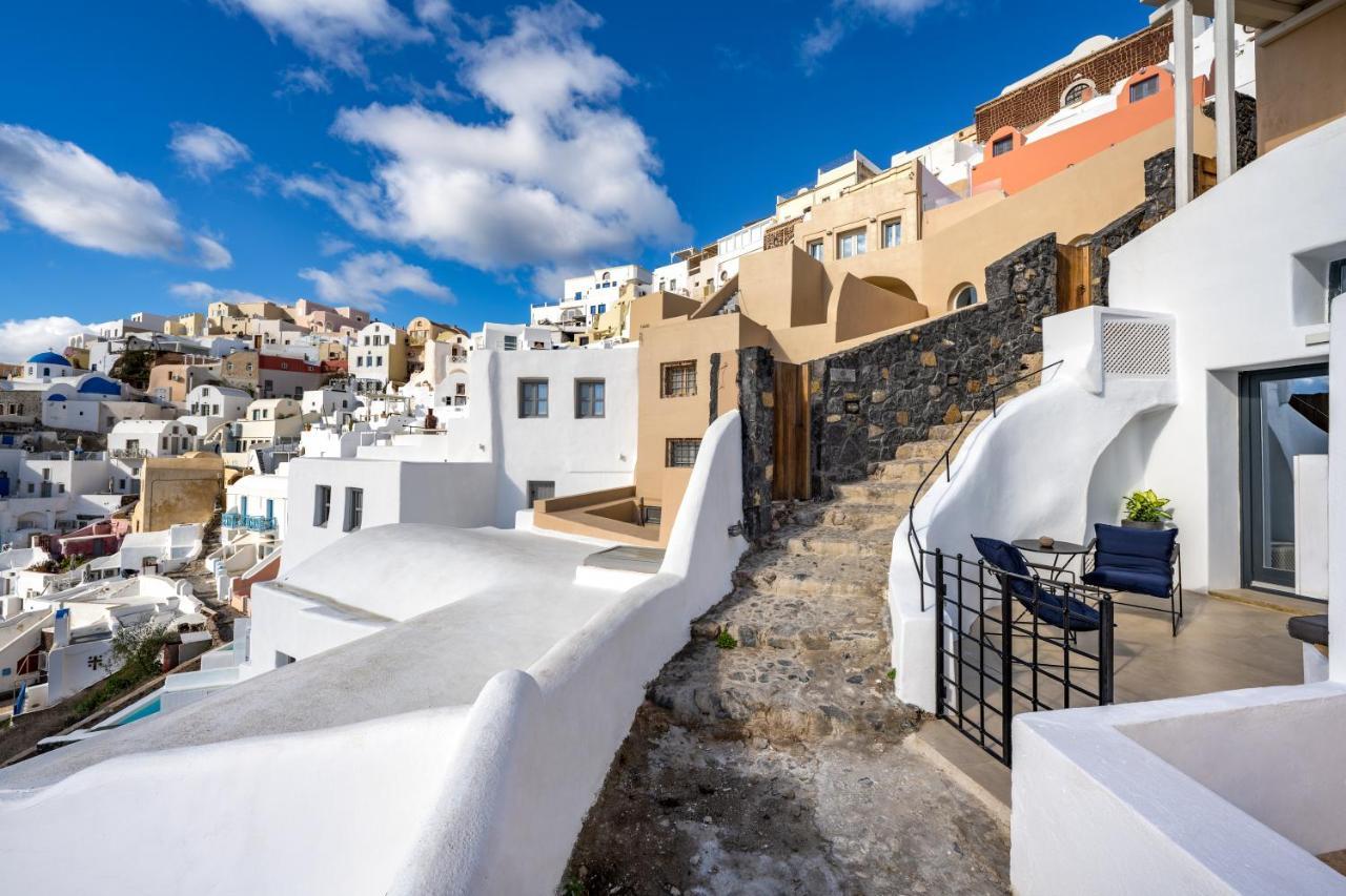 Villa Iota Monocave By Thireon à Oia  Extérieur photo