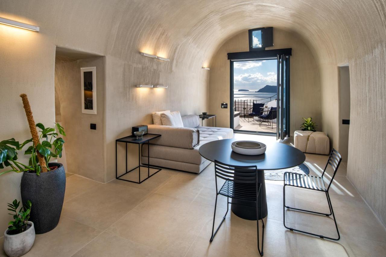 Villa Iota Monocave By Thireon à Oia  Extérieur photo